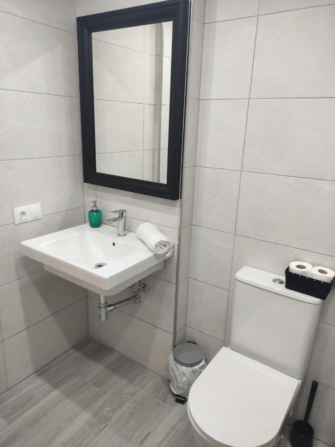 Apartamento La Victoria Malaga Bagian luar foto