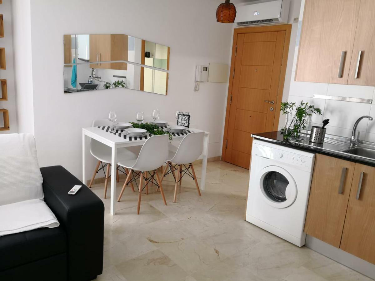 Apartamento La Victoria Malaga Bagian luar foto