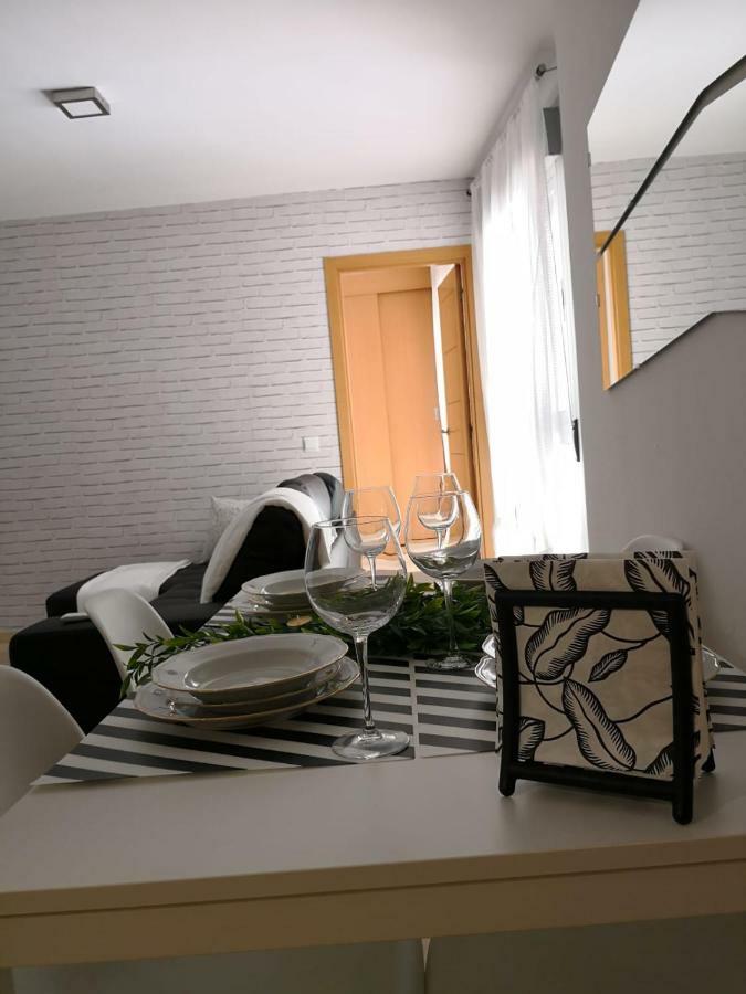 Apartamento La Victoria Malaga Bagian luar foto