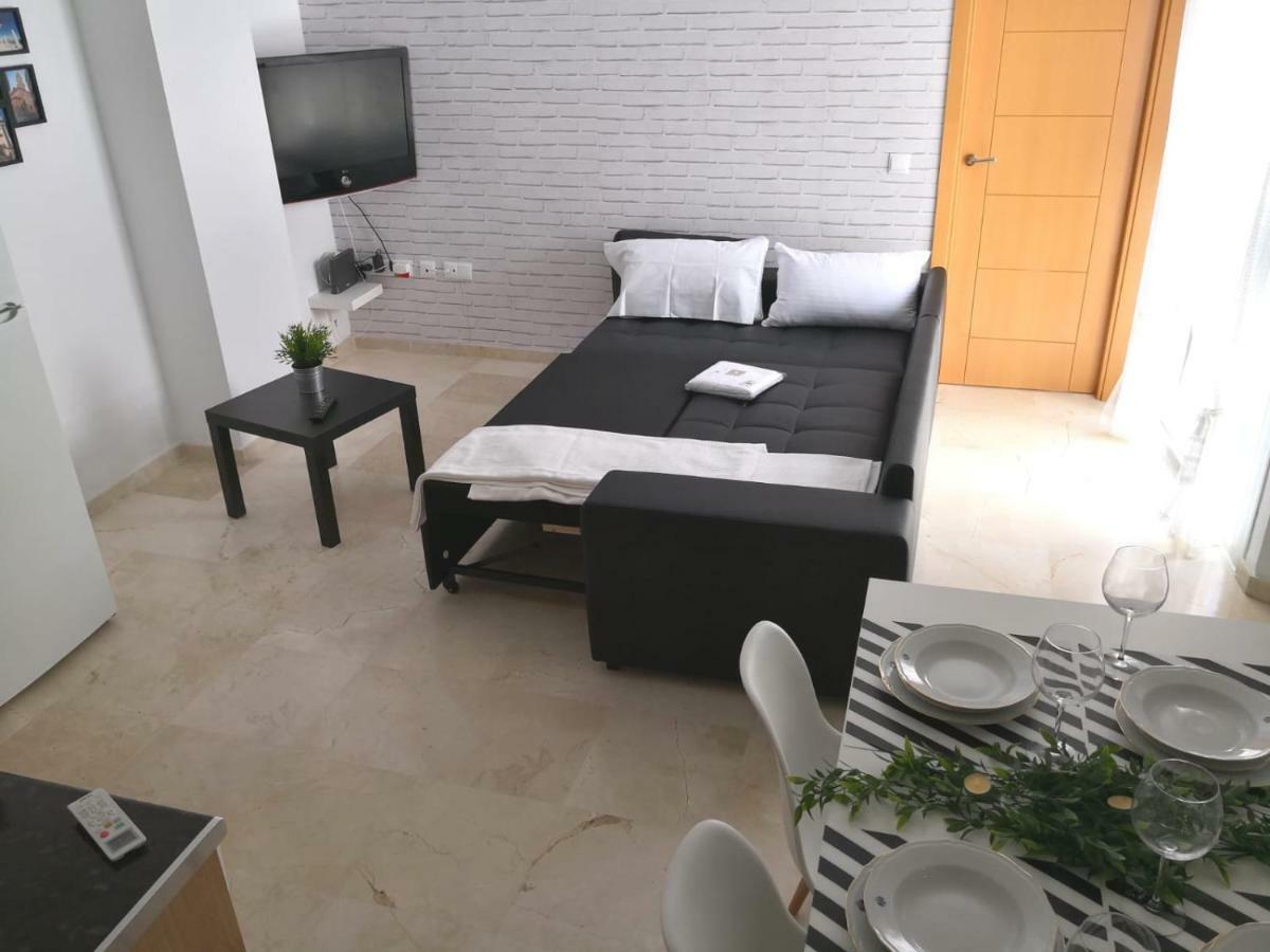 Apartamento La Victoria Malaga Bagian luar foto