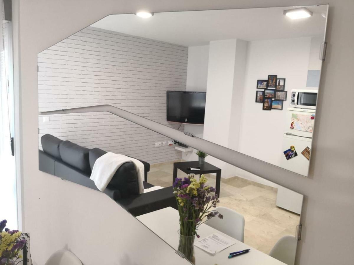 Apartamento La Victoria Malaga Bagian luar foto