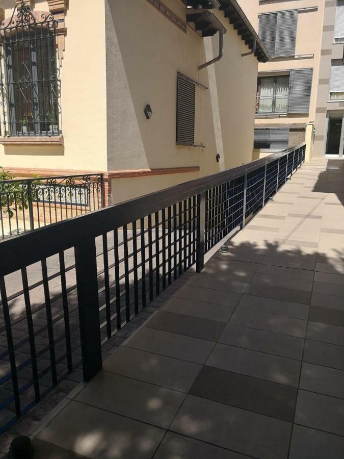 Apartamento La Victoria Malaga Bagian luar foto